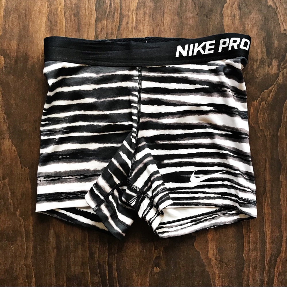 NWOT Nike Spandex Shorts